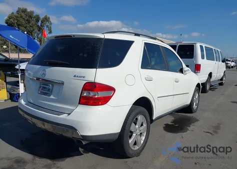 2007 Mercedes-Benz Ml 500 4Matic z USA, uszkodzony, nr VIN 4JGBB75E27A170036
